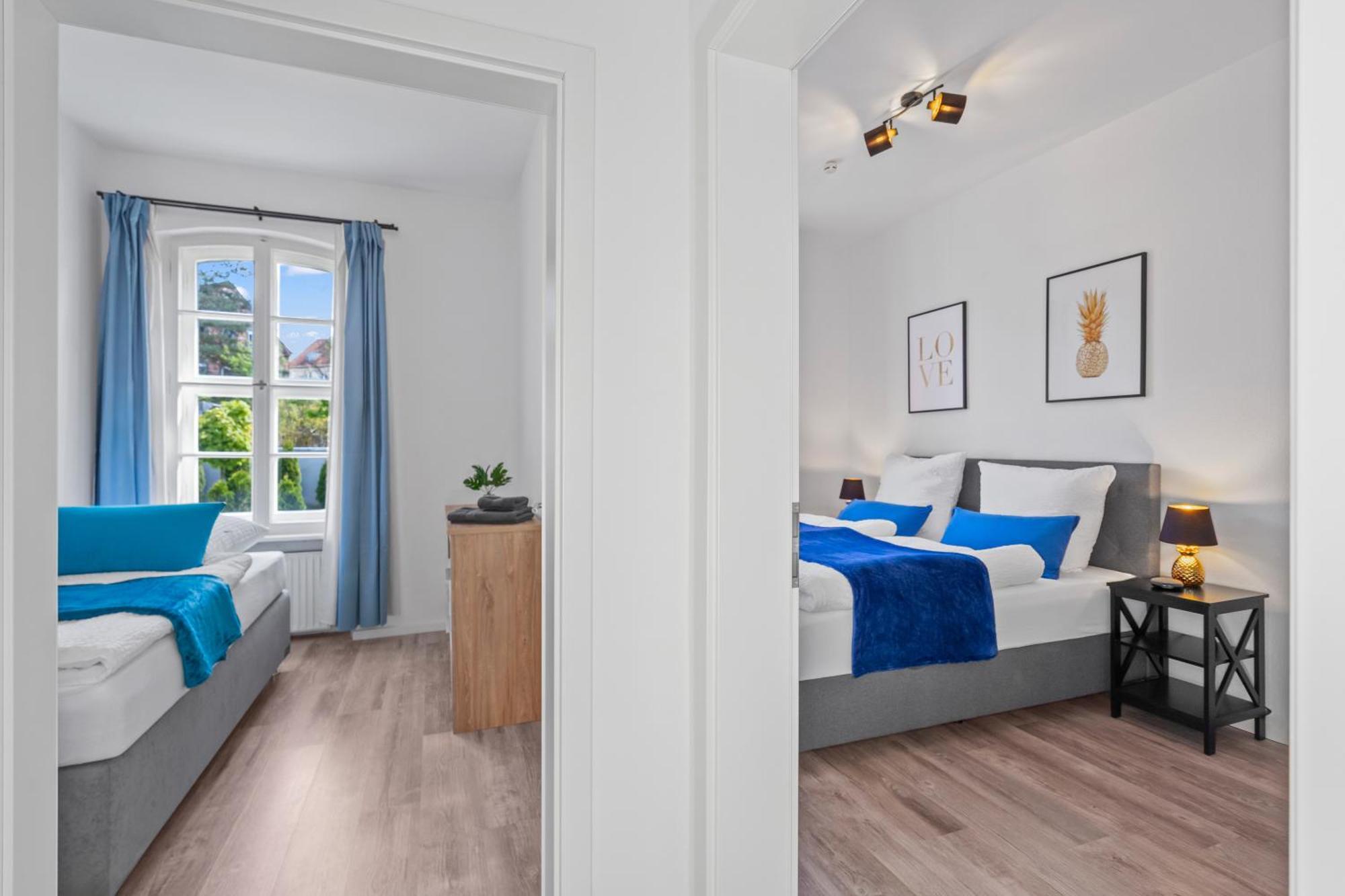 Modern + Stylish For 5: Garden + Kitchen + Parking *